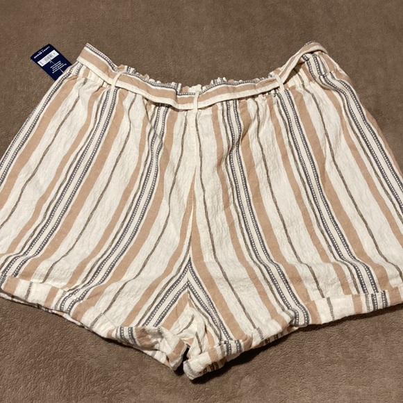 Lucky Brand Striped Paperbag Shorts - Picture 6 of 12